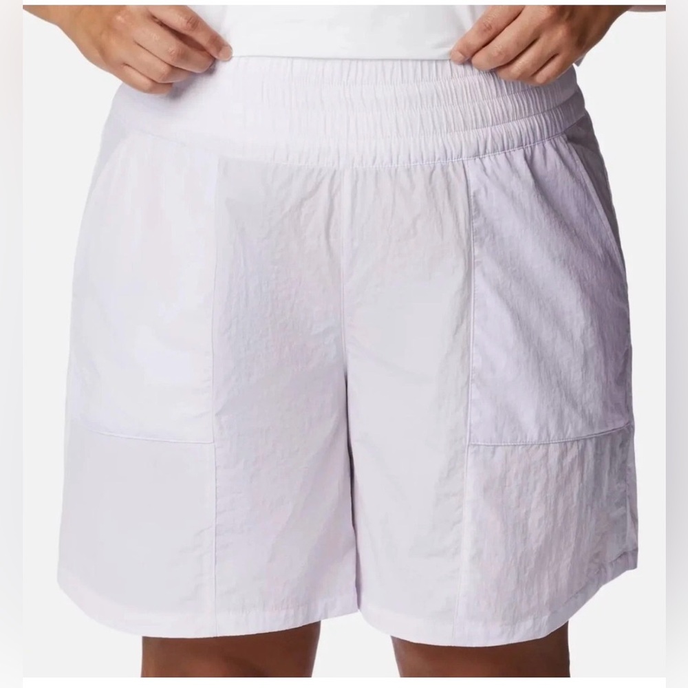 Columbia Women's Boundless Trek Shorts. -NWT-0241